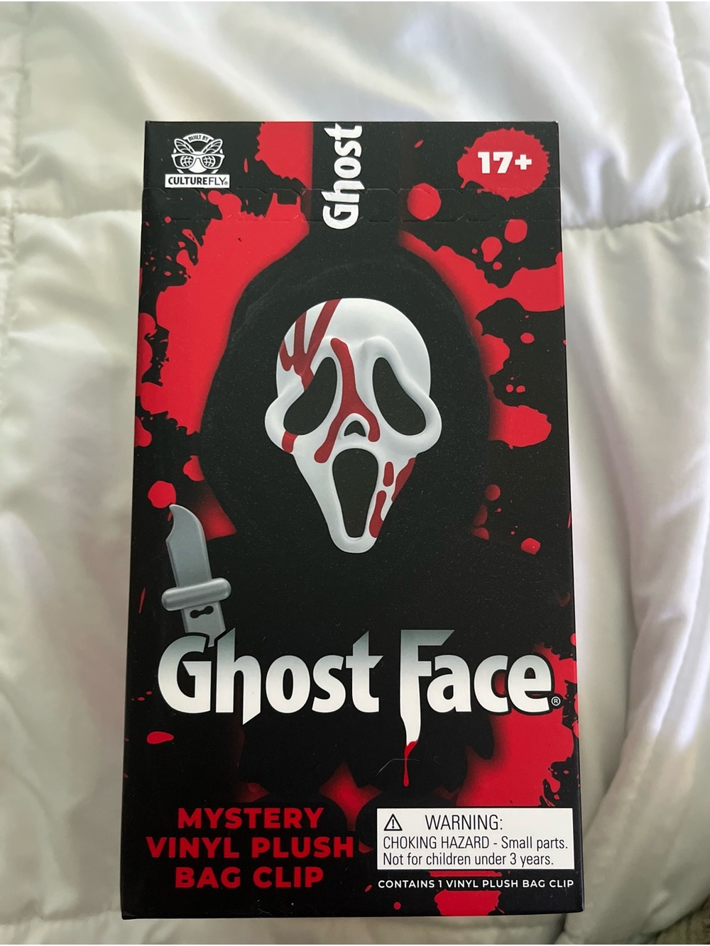 CultureFly Ghost Face Vinyl Plush Bag Clip - White & Red